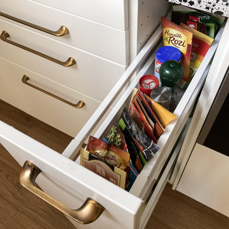 Kör alakú fűszeres matrica - FEHÉR - fűszeres üveghez 48-192 db ...