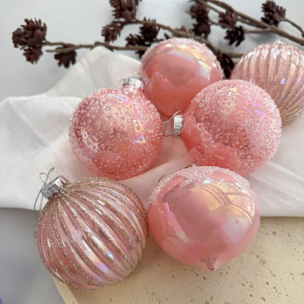 Díszített, különböző alakú üveggömbök - 6 db - rózsaszín
